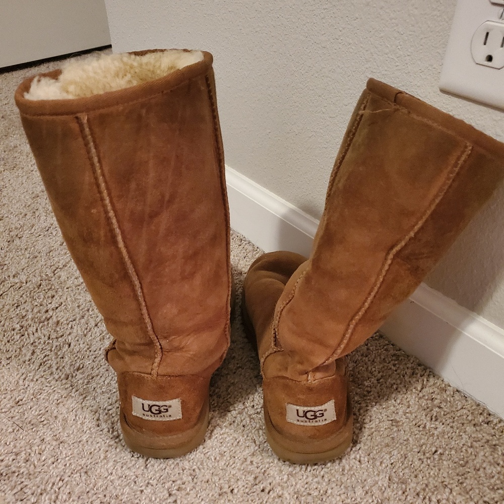 Tall chesnut UGG boots